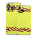 Softball - Apple iPhone 15 Skin